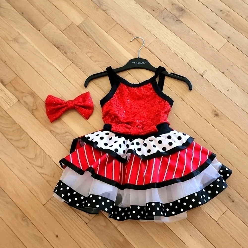 Weissman girl's costume.  Size SC